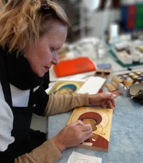 arkauden ikonimaalauskurssilla maalataan ikoneita vanhalla bysanttilaisella maalaustekniikalla.